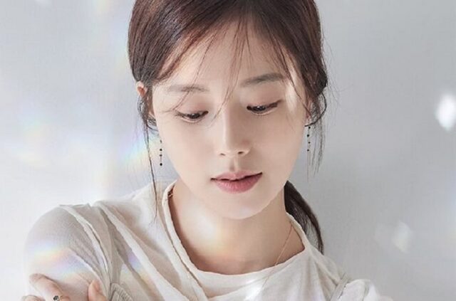문채원