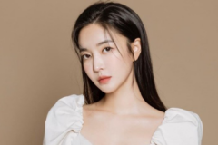 김윤지